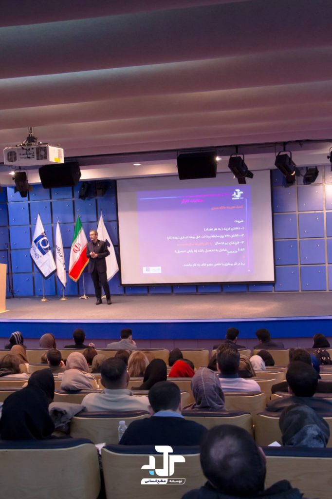 photo_5915573579540448722_y