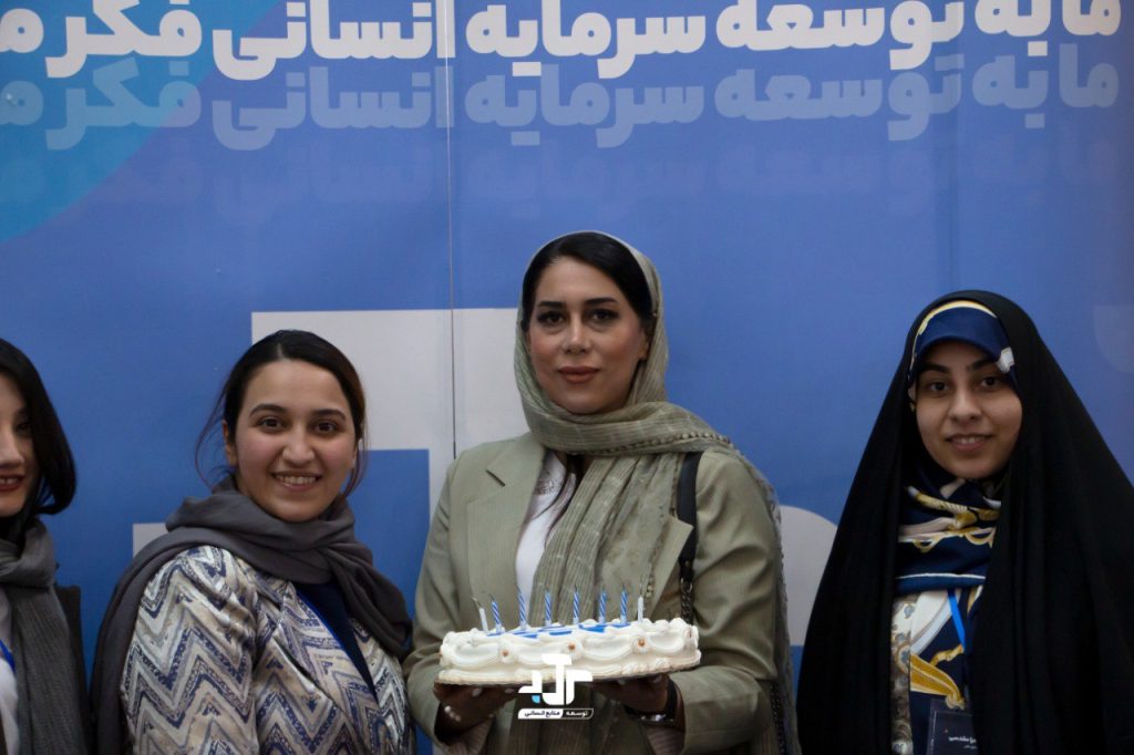 photo_5917915638091860309_y