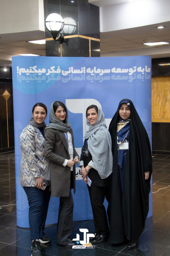 photo_5917915638091860314_y