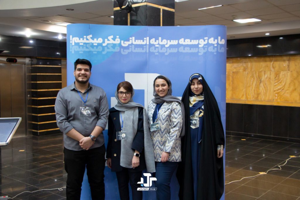 photo_5917915638091860319_y