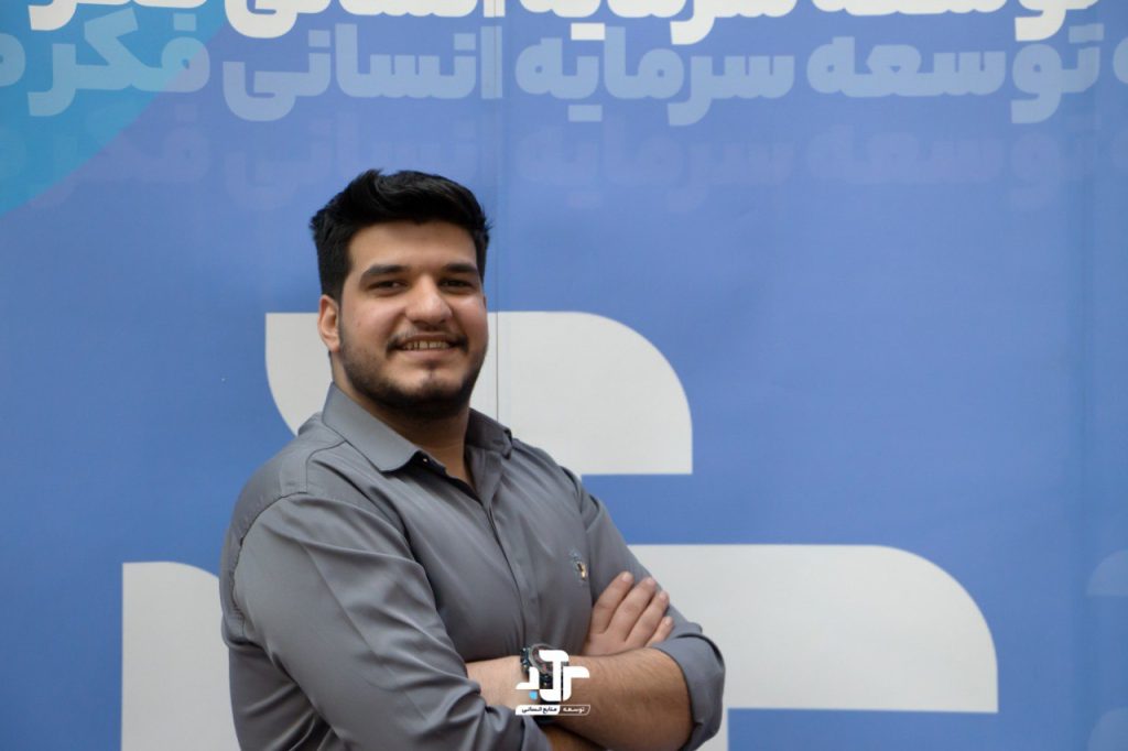 photo_5917915638091860321_y