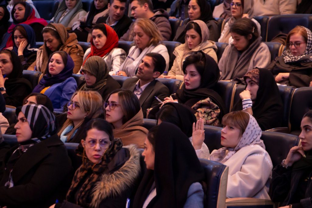 photo_5918269500447376125_y