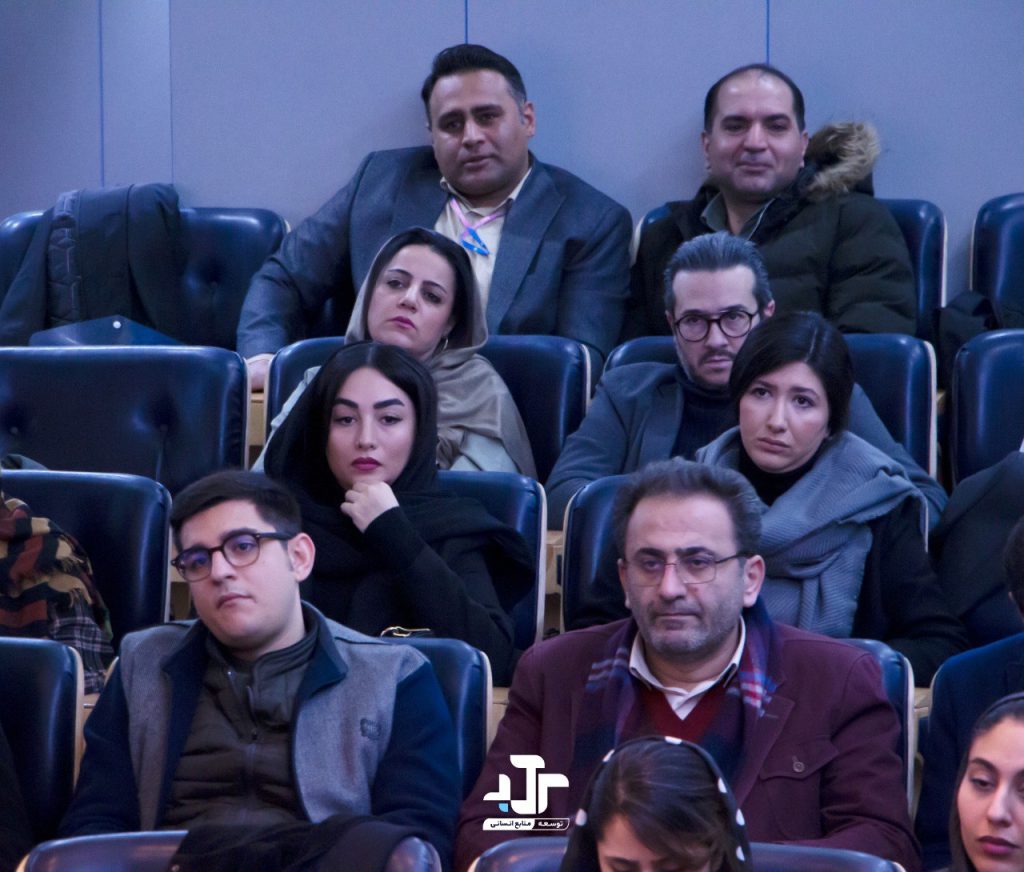 photo_5918269500447376129_y